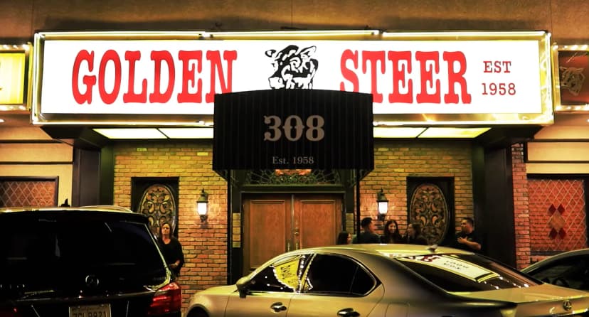 Golden Steer Steakhouse in Las Vegas — The off-Strip classic since 1958 — Sinatra's regular booth, chateaubriand carved tableside, and a dark-wood dining room frozen in time