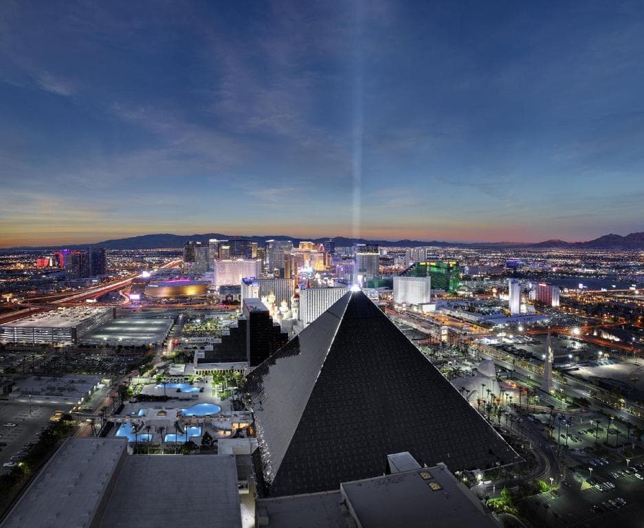 Luxor Las Vegas - Las Vegas Hotels