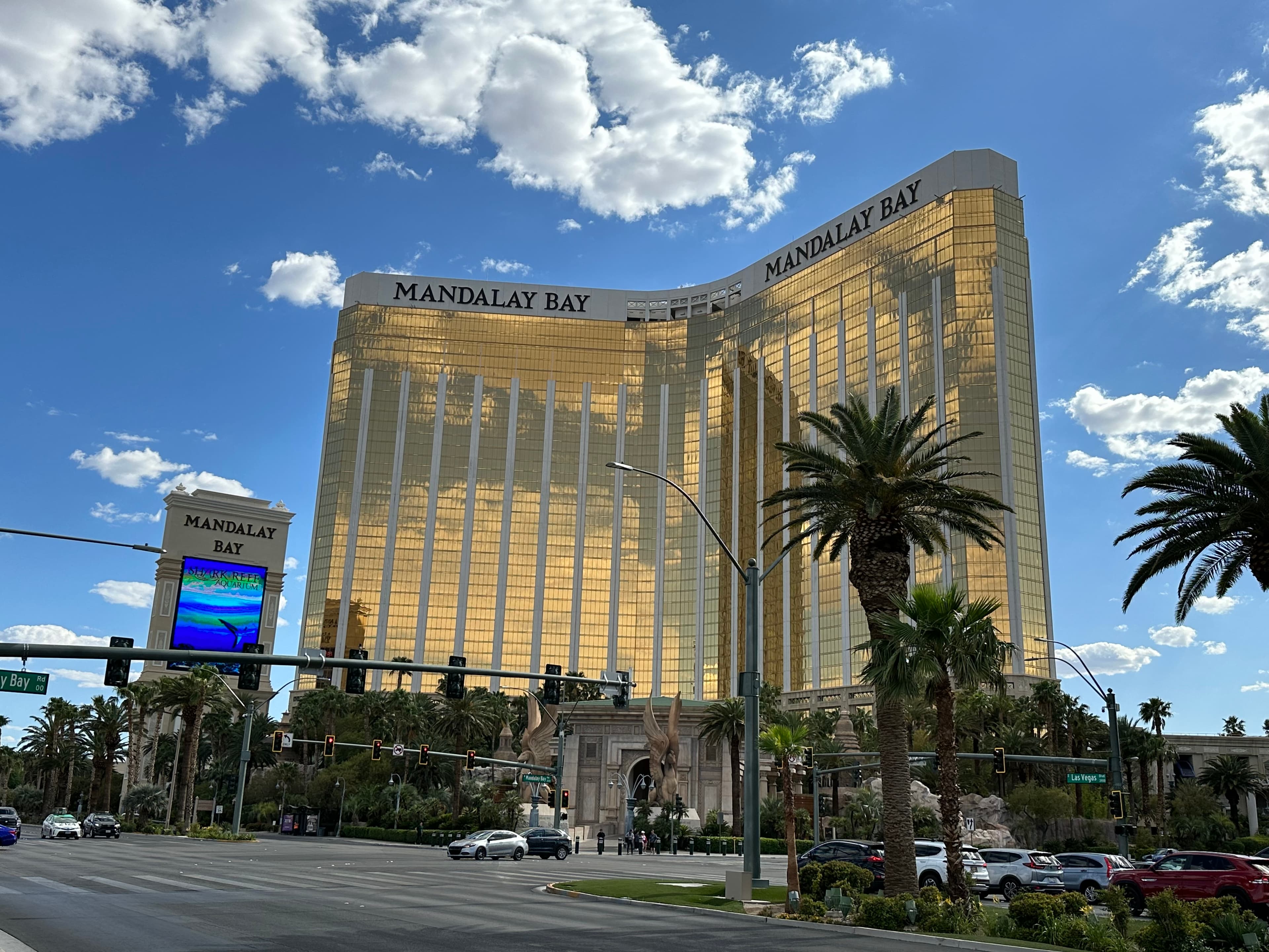 Mandalay Bay - Las Vegas Hotels