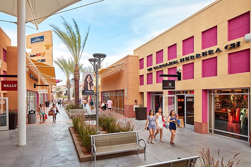 Las Vegas North Premium Outlets in Las Vegas — An open-air outlet center just north of Downtown with 175 stores including Gucci, Burberry, Tory Burch, and Kate Spade
